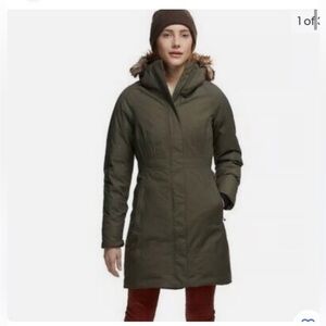 The North Face $458 Arctic Parka Size S